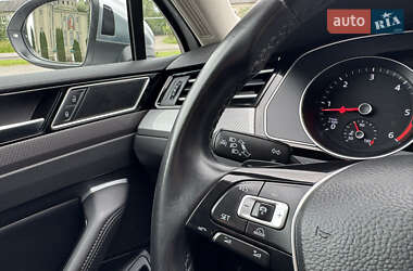 Універсал Volkswagen Passat Alltrack 2018 в 