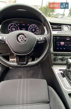 Универсал Volkswagen Passat Alltrack 2018 в 