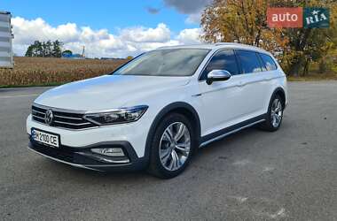 Универсал Volkswagen Passat Alltrack 2019 в Ромнах