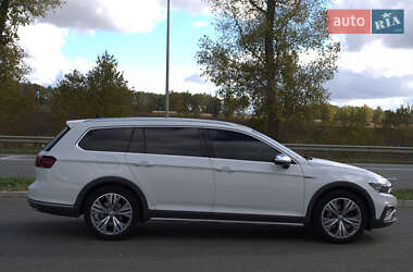 Универсал Volkswagen Passat Alltrack 2019 в 