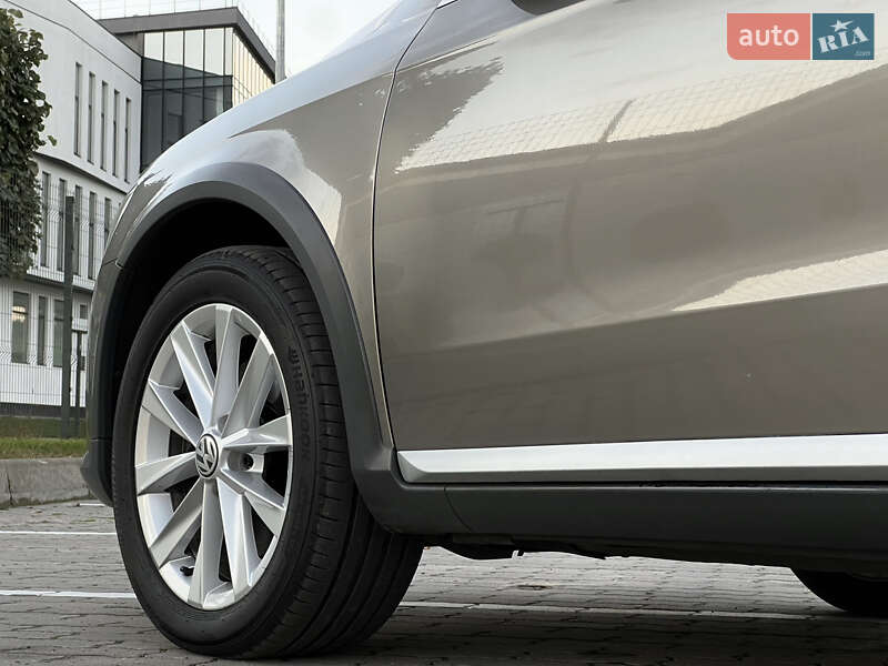 Универсал Volkswagen Passat Alltrack 2014 в Радивилове