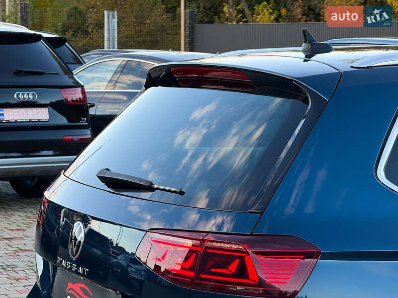 Универсал Volkswagen Passat Alltrack 2020 в Луцке