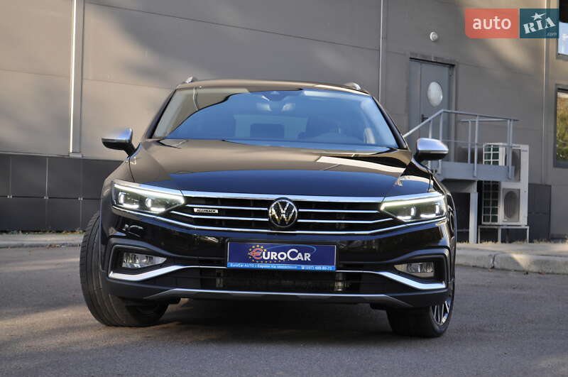 Универсал Volkswagen Passat Alltrack 2022 в Киеве