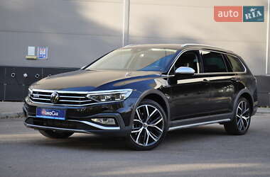 Универсал Volkswagen Passat Alltrack 2022 в 