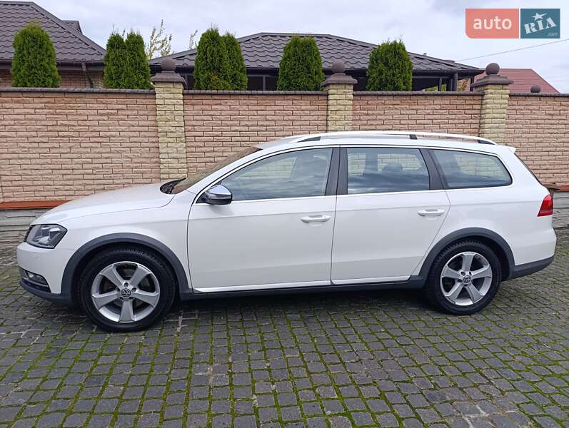 Універсал Volkswagen Passat Alltrack 2014 в Житомирі
