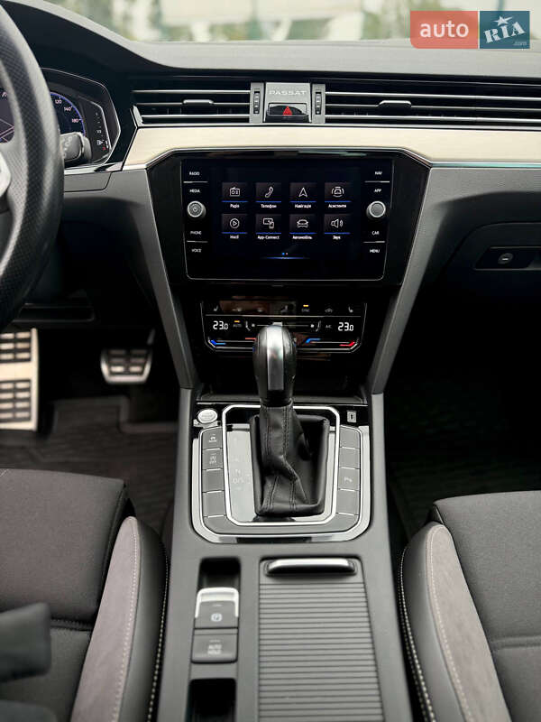 Универсал Volkswagen Passat Alltrack 2021 в Киеве фото 29 Универсал Volkswagen Passat Alltrack 2021 в Киеве