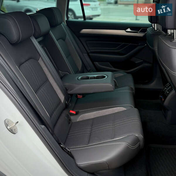 Универсал Volkswagen Passat Alltrack 2021 в Киеве фото 49 Универсал Volkswagen Passat Alltrack 2021 в Киеве