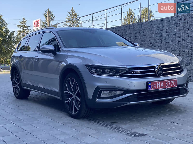 Универсал Volkswagen Passat Alltrack 2021 в Луцке