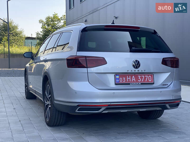 Универсал Volkswagen Passat Alltrack 2021 в Луцке