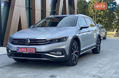 Універсал Volkswagen Passat Alltrack 2021 в Луцьку