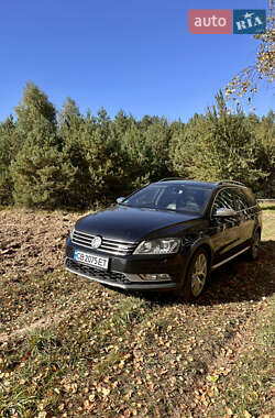 Универсал Volkswagen Passat Alltrack 2012 в 