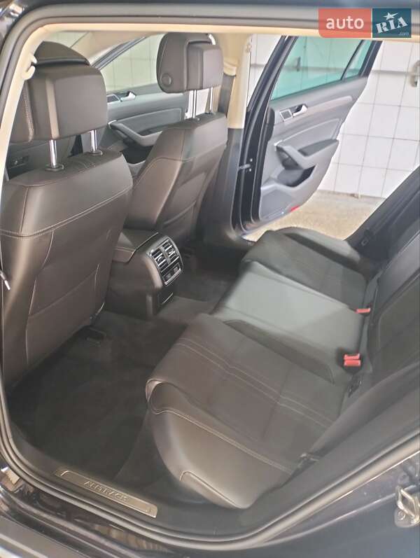 Універсал Volkswagen Passat Alltrack 2016 в Києві фото 3 Універсал Volkswagen Passat Alltrack 2016 в Києві