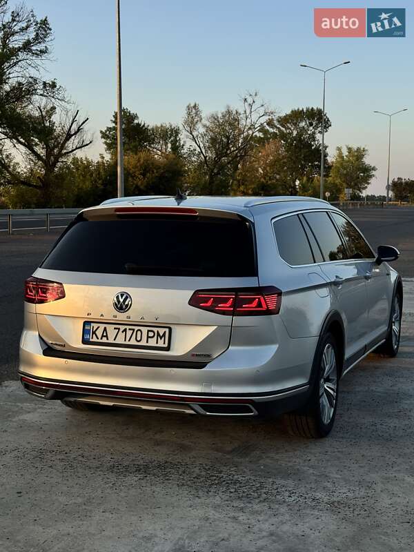 Універсал Volkswagen Passat Alltrack 2019 в Києві