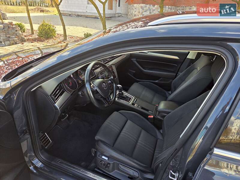 Універсал Volkswagen Passat Alltrack 2018 в Нововолинську