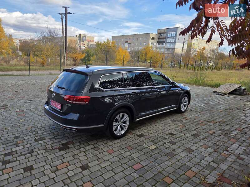 Універсал Volkswagen Passat Alltrack 2018 в Нововолинську