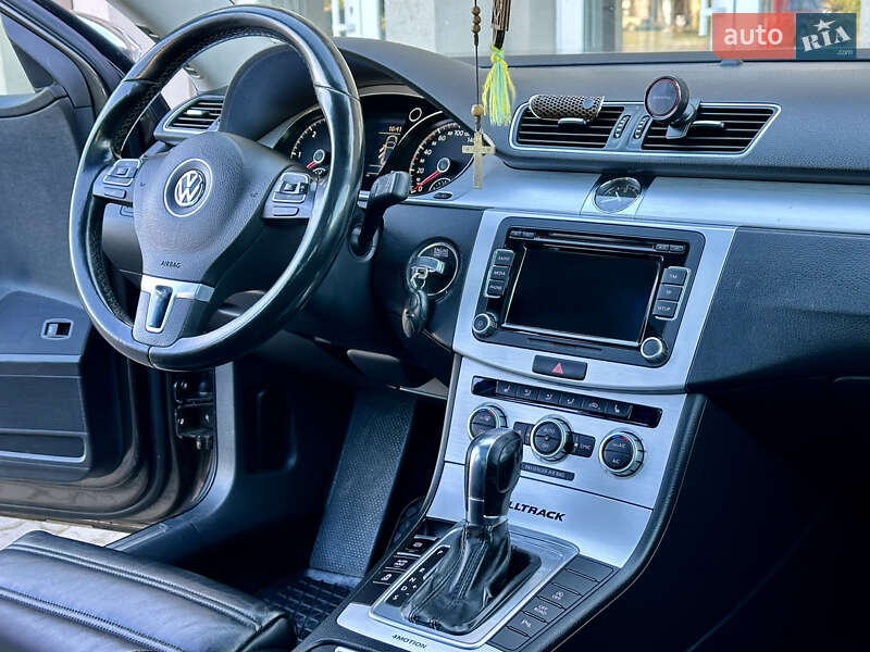 Универсал Volkswagen Passat Alltrack 2013 в Дрогобыче