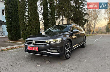 Універсал Volkswagen Passat Alltrack 2019 в Рівному
