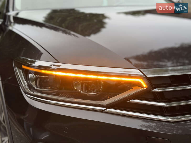 Універсал Volkswagen Passat Alltrack 2019 в Рівному