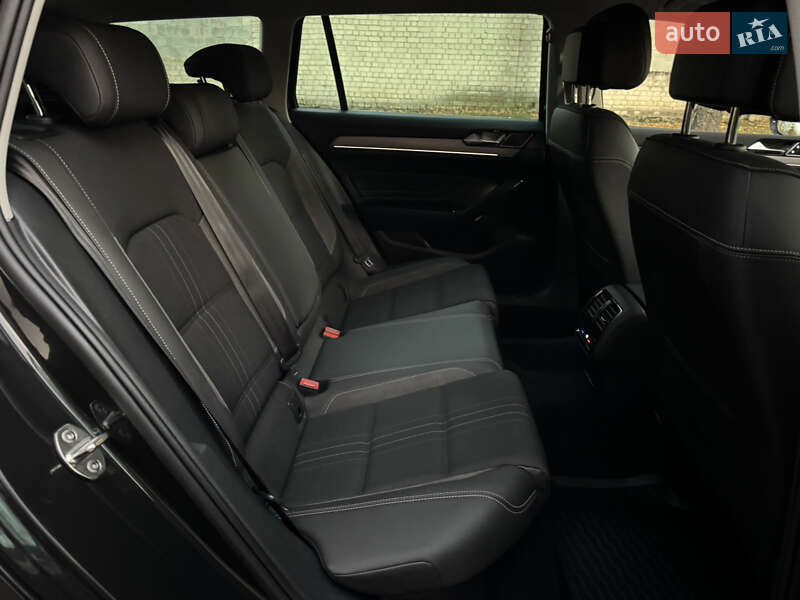 Універсал Volkswagen Passat Alltrack 2019 в Рівному