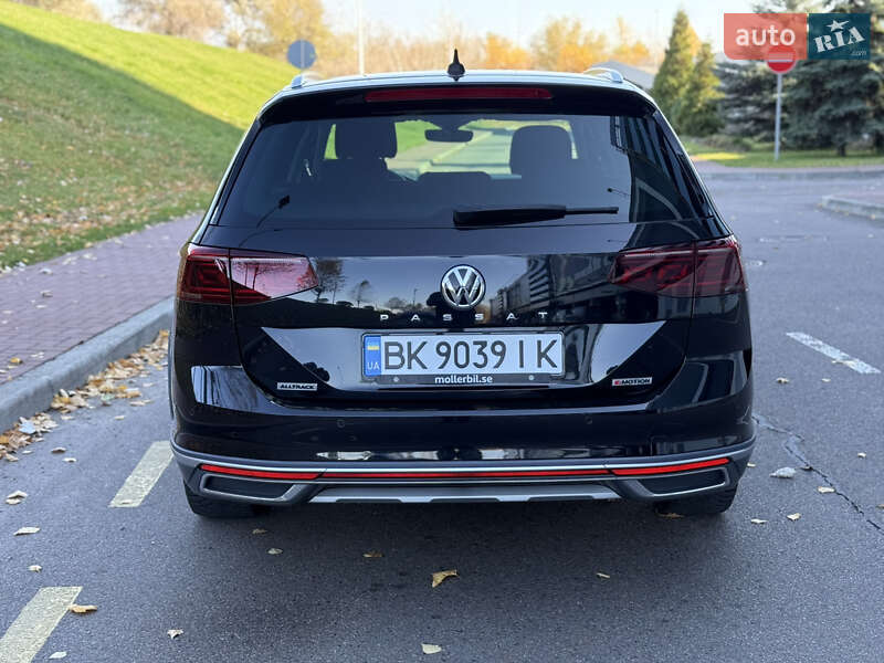Универсал Volkswagen Passat Alltrack 2020 в Киеве
