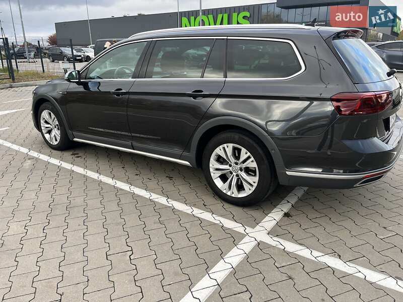 Універсал Volkswagen Passat Alltrack 2019 в Києві