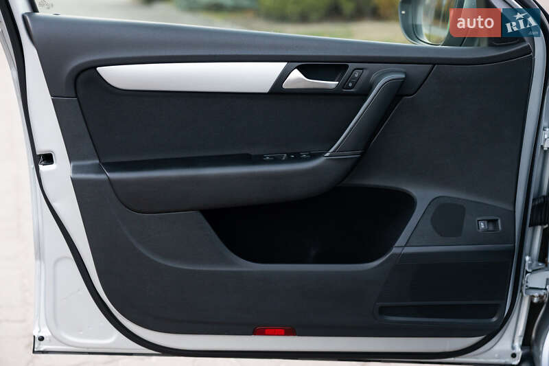 Универсал Volkswagen Passat Alltrack 2014 в Луцке