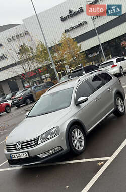Универсал Volkswagen Passat Alltrack 2012 в Киеве