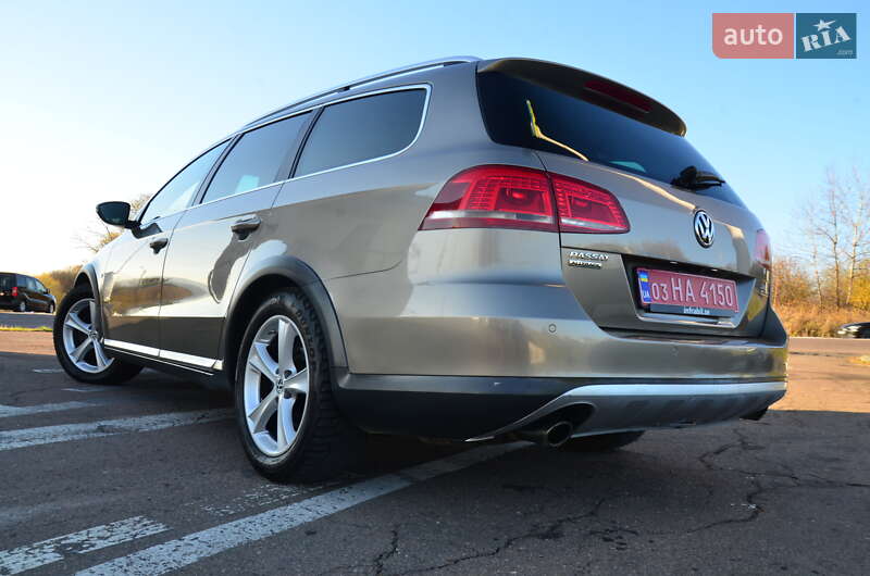 Универсал Volkswagen Passat Alltrack 2014 в Дрогобыче