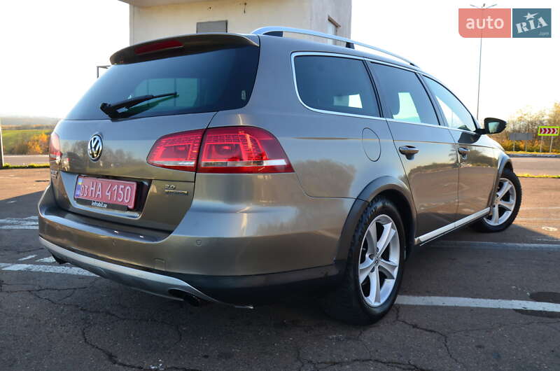 Универсал Volkswagen Passat Alltrack 2014 в Дрогобыче