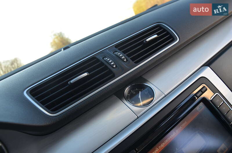 Универсал Volkswagen Passat Alltrack 2014 в Дрогобыче