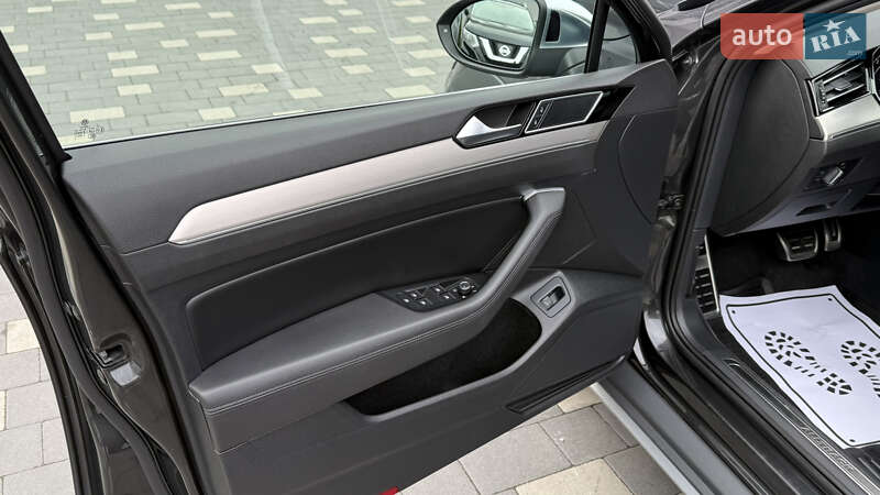 Універсал Volkswagen Passat Alltrack 2017 в Львові