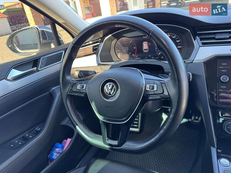 Універсал Volkswagen Passat Alltrack 2018 в Львові фото 34 Універсал Volkswagen Passat Alltrack 2018 в Львові