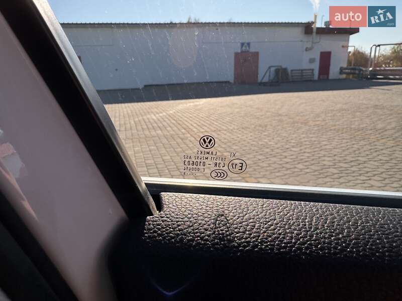 Універсал Volkswagen Passat Alltrack 2018 в Львові фото 63 Універсал Volkswagen Passat Alltrack 2018 в Львові