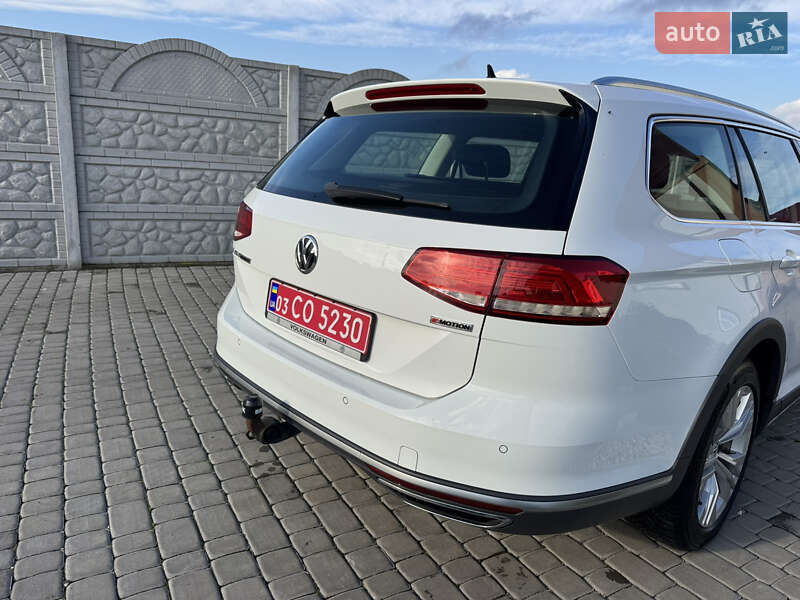 Универсал Volkswagen Passat Alltrack 2018 в Дубно
