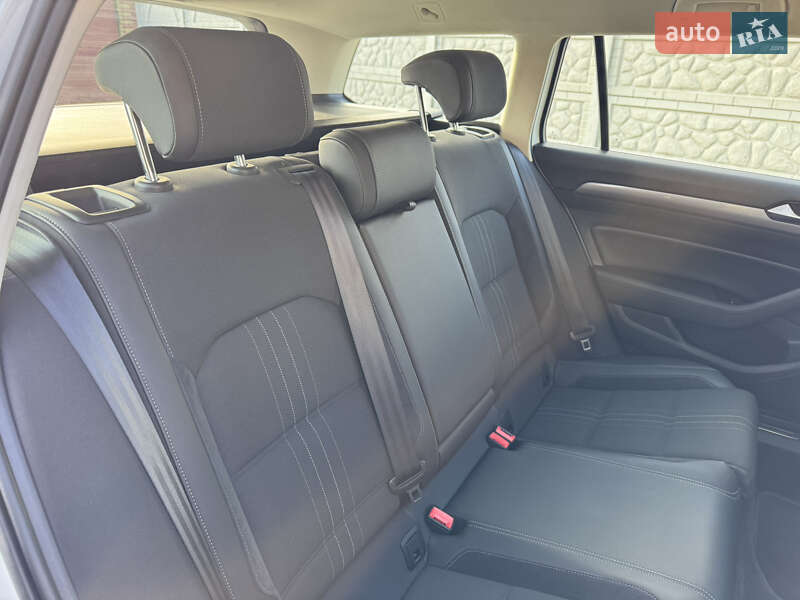 Универсал Volkswagen Passat Alltrack 2018 в Дубно