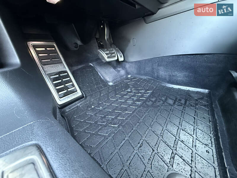 Универсал Volkswagen Passat Alltrack 2016 в Миргороде