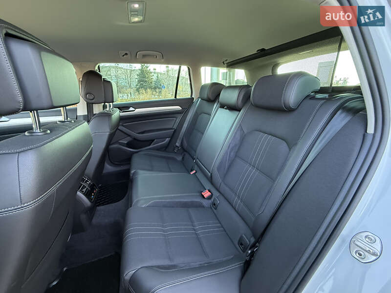 Универсал Volkswagen Passat Alltrack 2016 в Миргороде