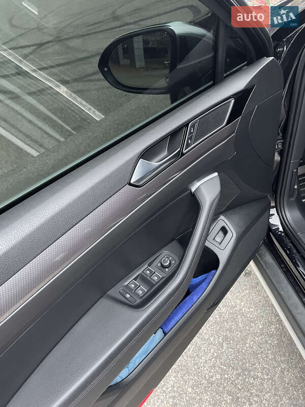 Универсал Volkswagen Passat Alltrack 2018 в Харькове фото 31 Универсал Volkswagen Passat Alltrack 2018 в Харькове