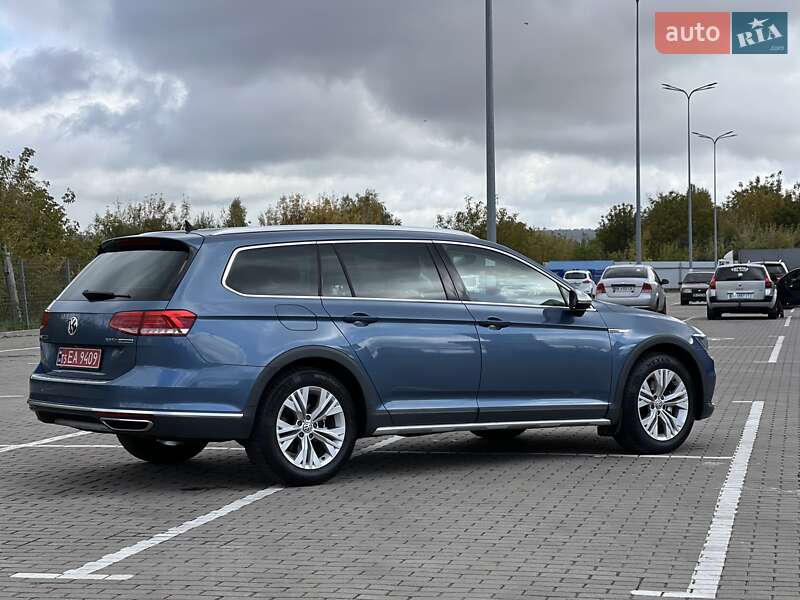 Универсал Volkswagen Passat Alltrack 2017 в Дубно
