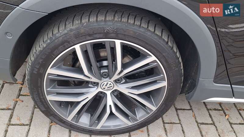 Универсал Volkswagen Passat Alltrack 2020 в Коломые