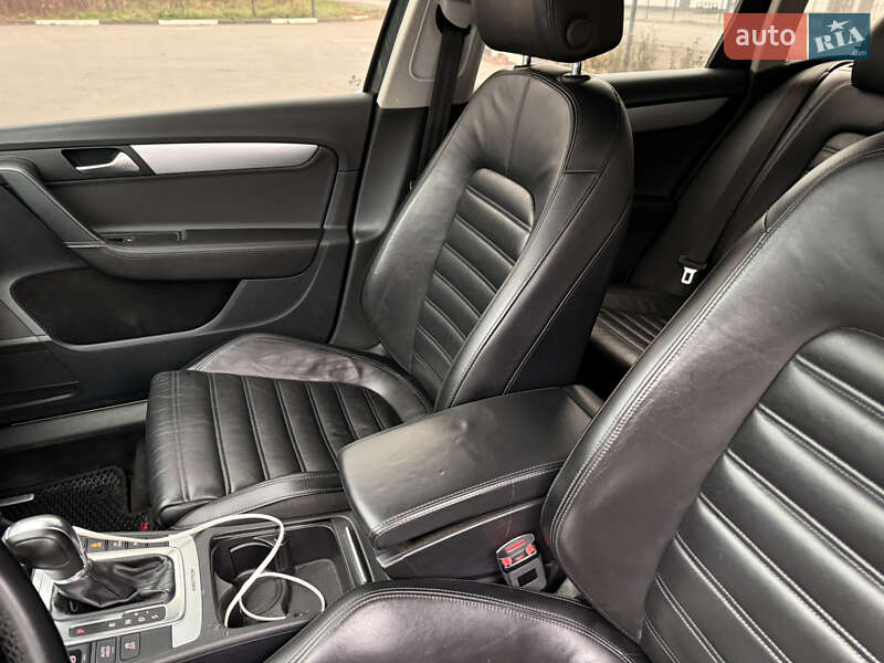 Универсал Volkswagen Passat Alltrack 2014 в Казатине