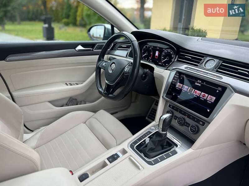 Универсал Volkswagen Passat Alltrack 2019 в Коломые фото 41 Универсал Volkswagen Passat Alltrack 2019 в Коломые