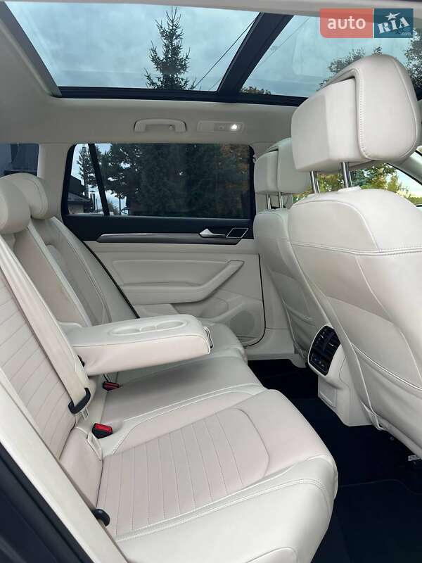Универсал Volkswagen Passat Alltrack 2019 в Коломые фото 53 Универсал Volkswagen Passat Alltrack 2019 в Коломые