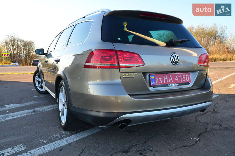 Універсал Volkswagen Passat Alltrack 2014 в Дрогобичі