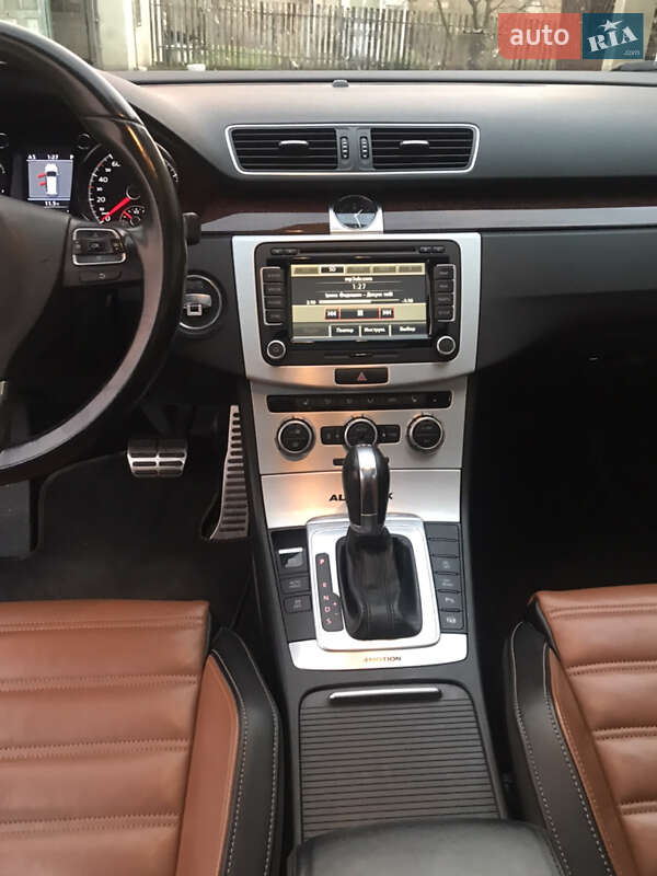 Універсал Volkswagen Passat Alltrack 2013 в Долині