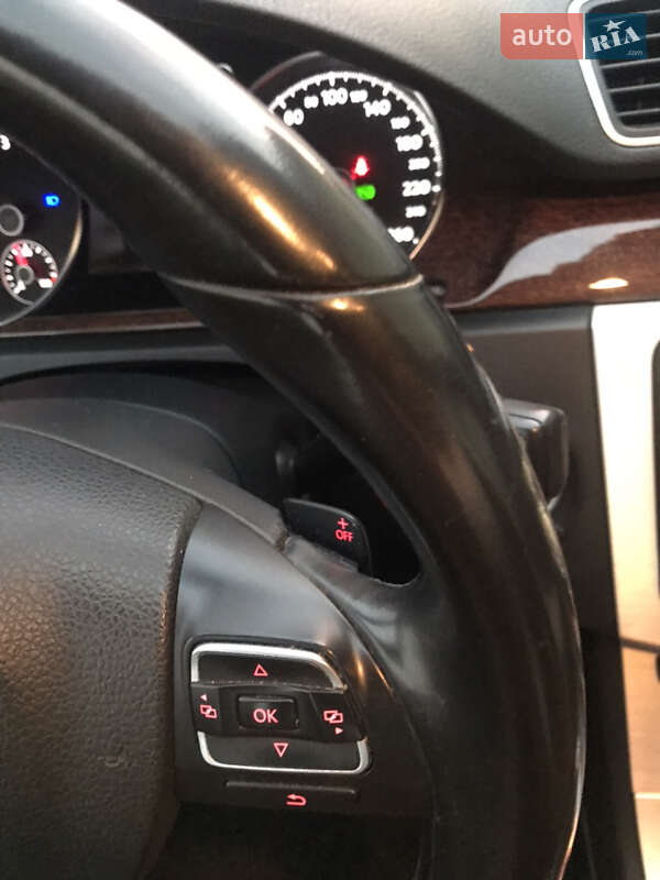 Універсал Volkswagen Passat Alltrack 2013 в Долині