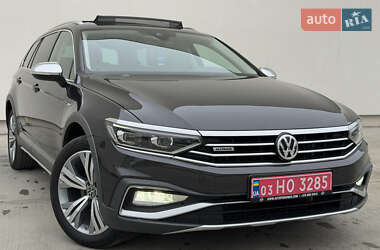 Универсал Volkswagen Passat Alltrack 2020 в Луцке