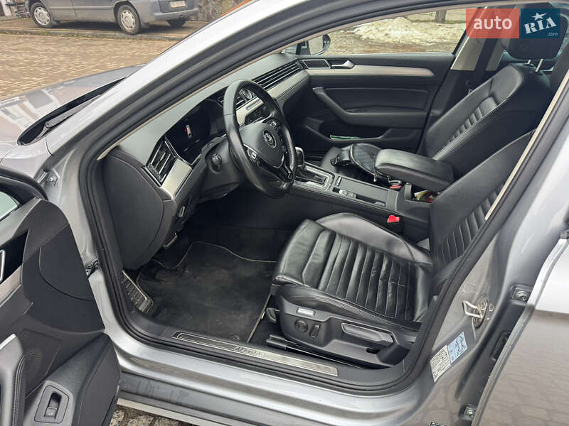 Універсал Volkswagen Passat Alltrack 2019 в Львові фото 14 Універсал Volkswagen Passat Alltrack 2019 в Львові