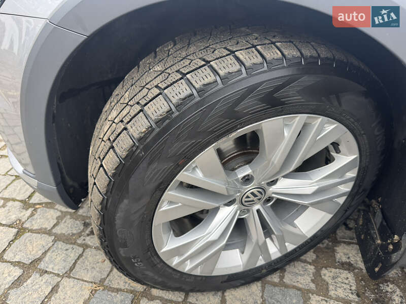 Універсал Volkswagen Passat Alltrack 2019 в Львові фото 28 Універсал Volkswagen Passat Alltrack 2019 в Львові