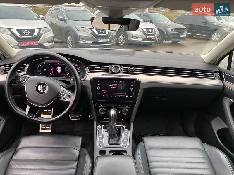 Универсал Volkswagen Passat Alltrack 2017 в Львове